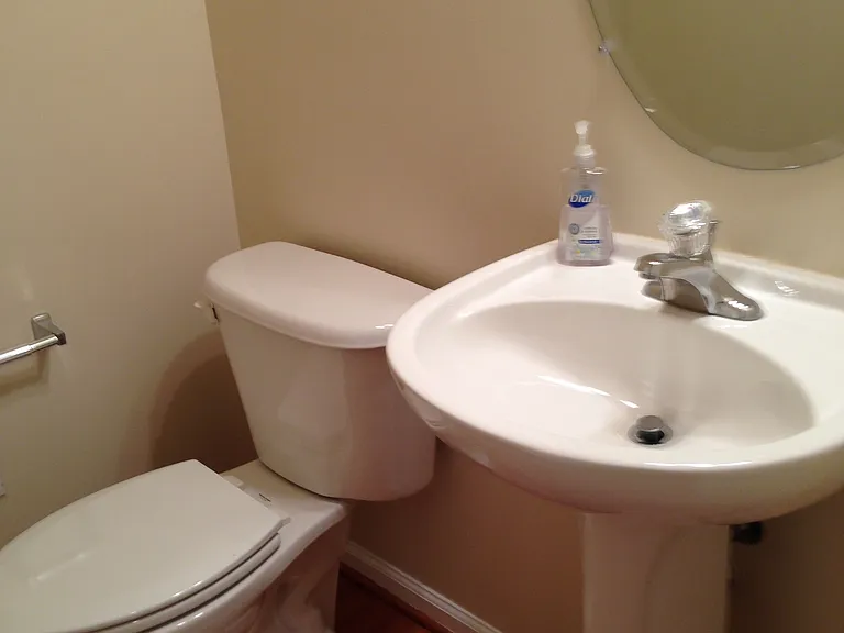 4665 Carisbrooke Ln — Photo 10
