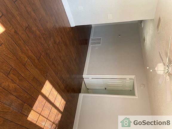 2nd image of 455 Seminole Dr