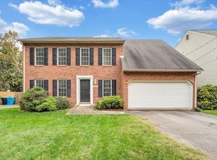 1569 Read Mountain Rd, Roanoke, VA 24019