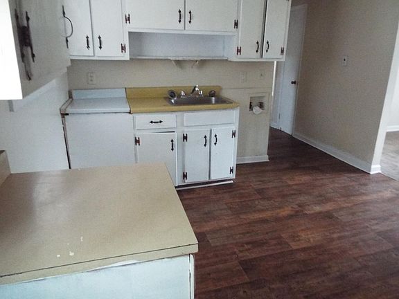 5th image of 1807 Ryan St APT 2