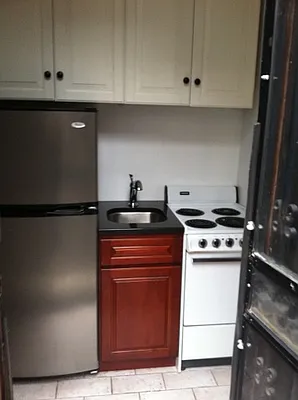 Rented by Eric Kravitz, LREB | media 9