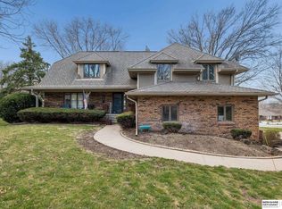 11819 Jefferson Plz, Omaha, NE 68137