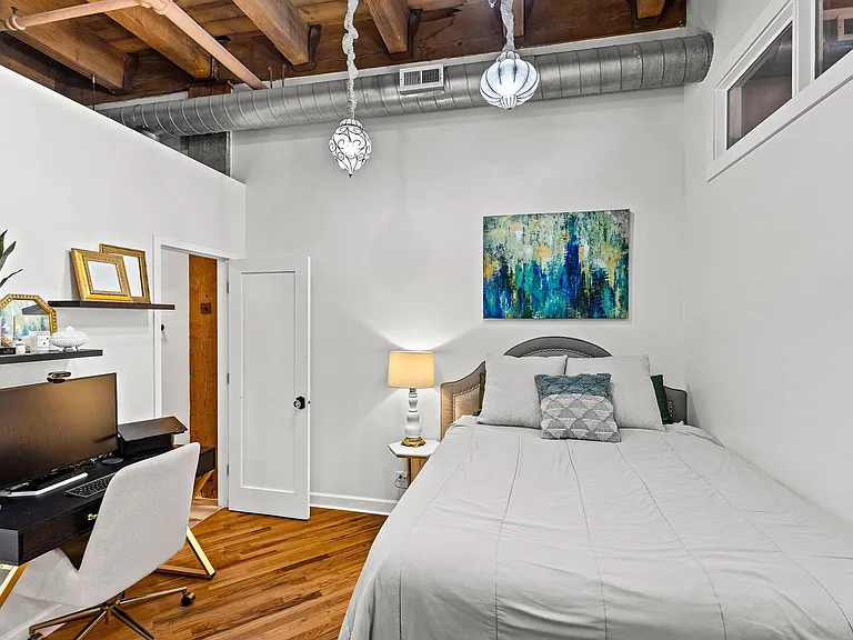 616 W Fulton St #217 — Photo 13