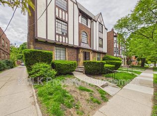 1352 Kenilworth Ave, Lakewood, OH 44107