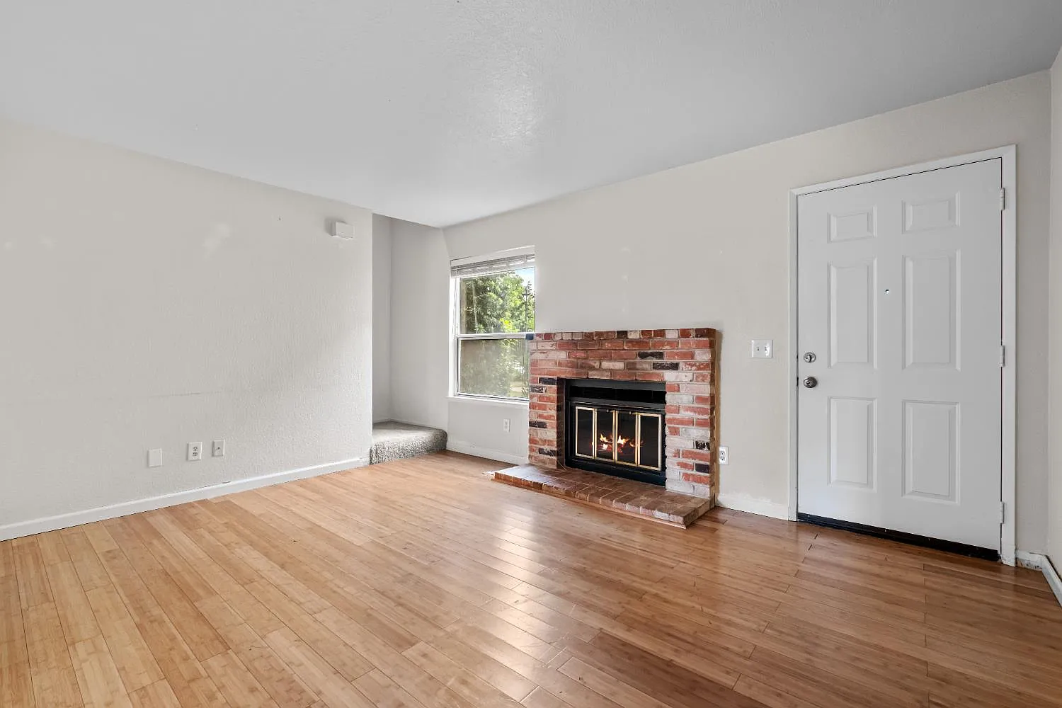 9145 Newhall Dr APT 57 photo 1