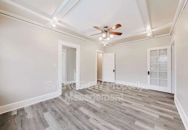 945 Woodruff Place Middle Dr #4 — Photo 14
