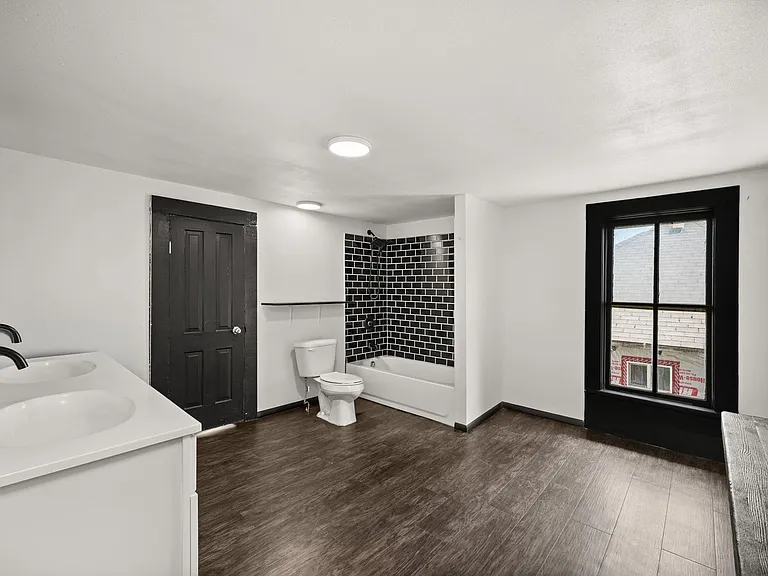 1116 Park St — Photo 16