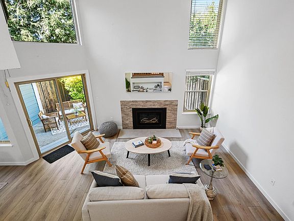 5th image of 2302 Marylyn Circle