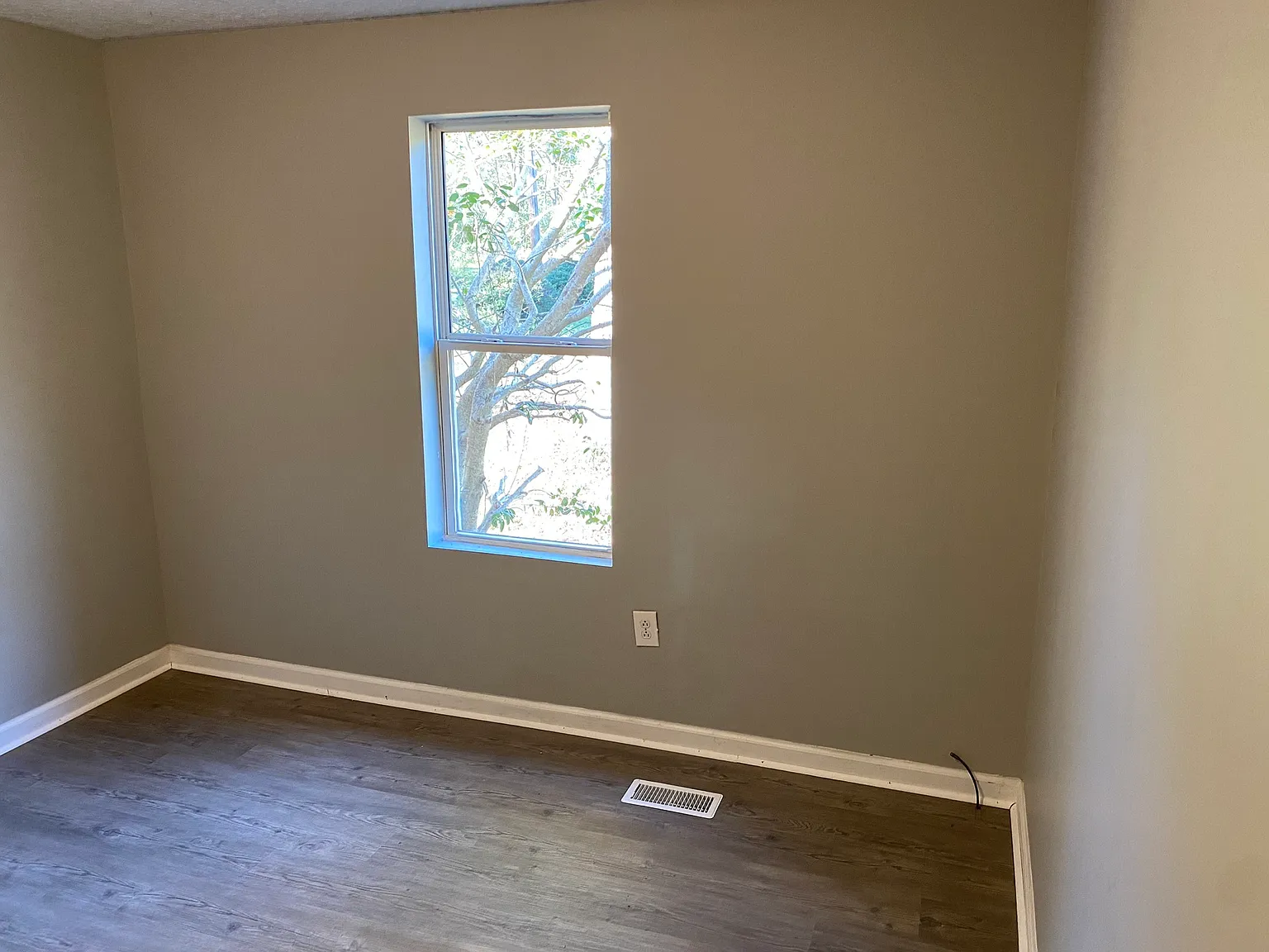 3 bed, 1150 sqft, $1,500 — Photo 4