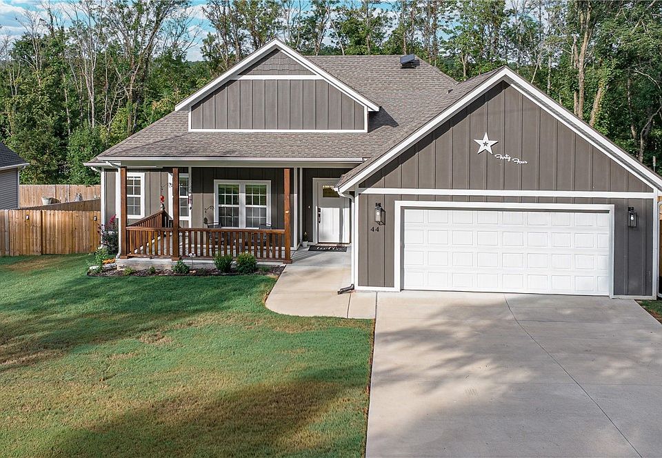 1st image of 44 Overton Dr