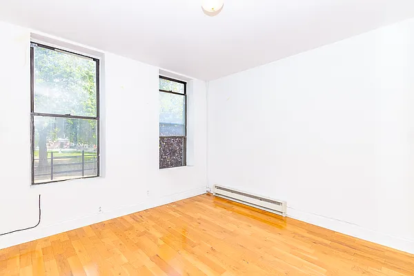 Rented by MySpaceNYC | media 7