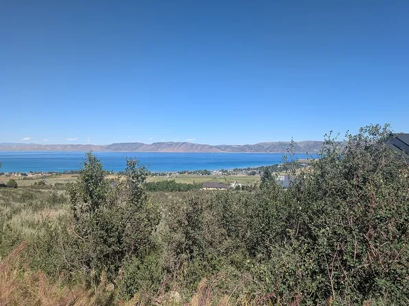 2140 S Paint Brush Dr, Garden City, UT 84028