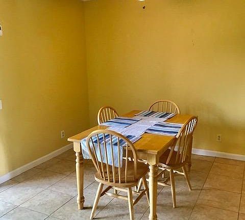 5th image of 94 Lakeview Cir