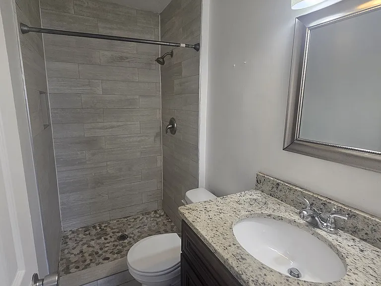5545 Old Guard Cres — Photo 9