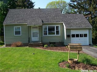 206 Eureka Dr, Manlius, NY 13104