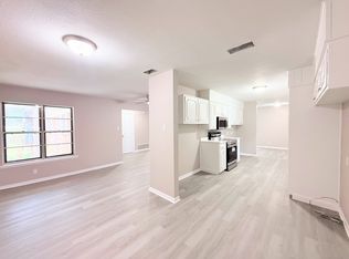 1228 Oak Dr, Denison, TX 75020
