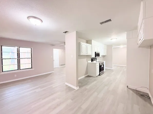 1228 Oak Dr, Denison, TX 75020
