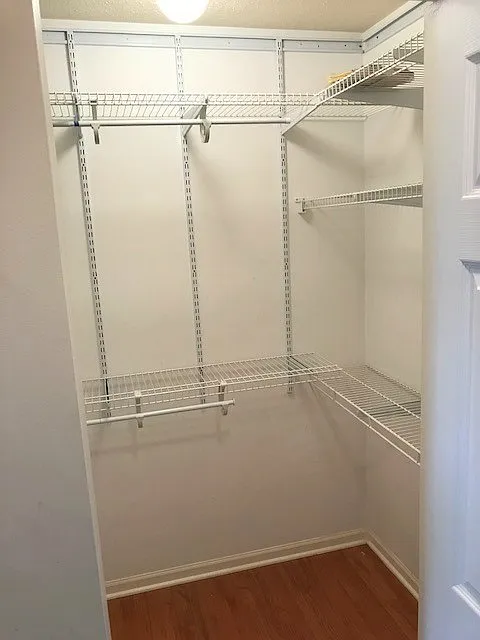 2 bed, 2.5 bath, 1450 sqft, $2,300 — Photo 3