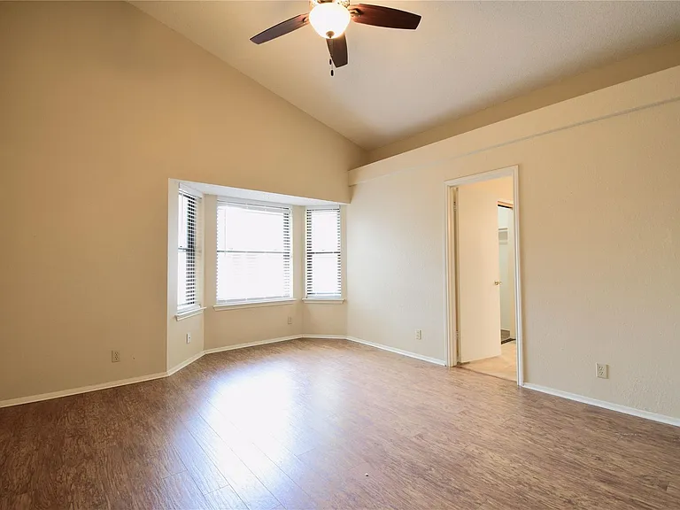 1105 Forest Oaks Path — Photo 20
