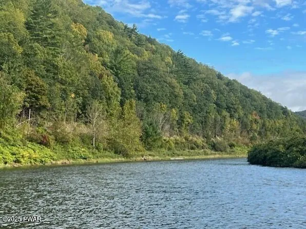 3 Warren Rd, Hancock, NY 13783