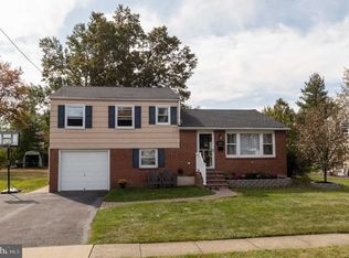1104 Emerald Ave, Lansdale, PA 19446