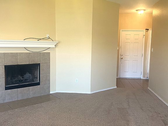 4th image of 4825 Topaz Ln