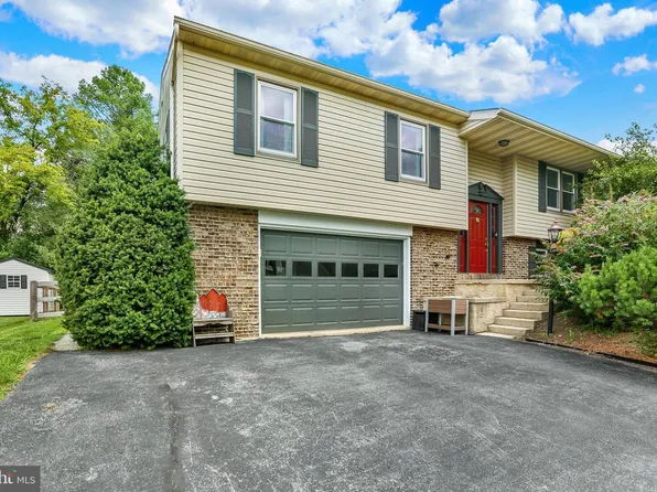 809 Evergreen Dr, Reading, PA 19610