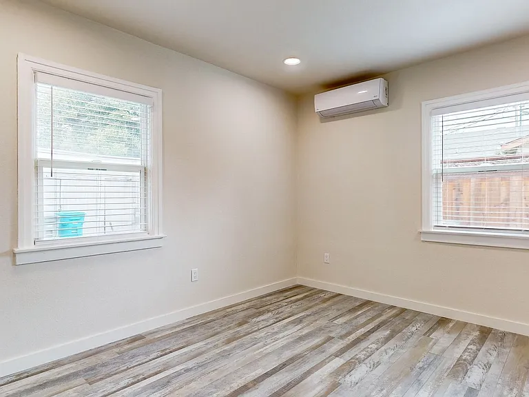 729 McConnell Ave — Photo 15
