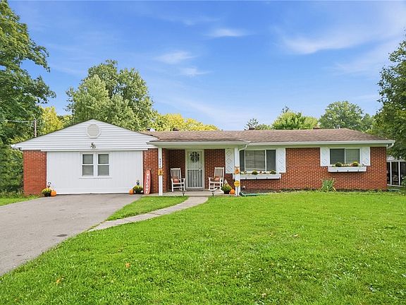 2nd image of 3386 Mount Carmel Rd