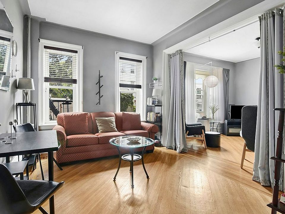 1st image of 574 44th St APT 1C