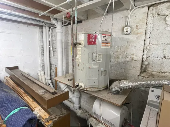 252 Monticello Avenue image 6 of 24