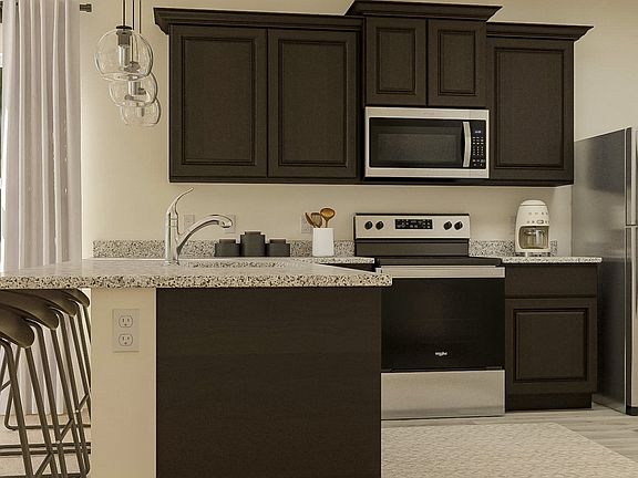 Gorgeous kitchen - These images may be representative and include after market items.