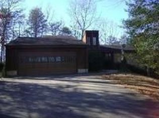 4102 Archer Cir, Lenoir, NC 28645