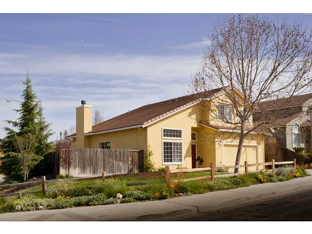 2661 Valley View Rd photo 1
