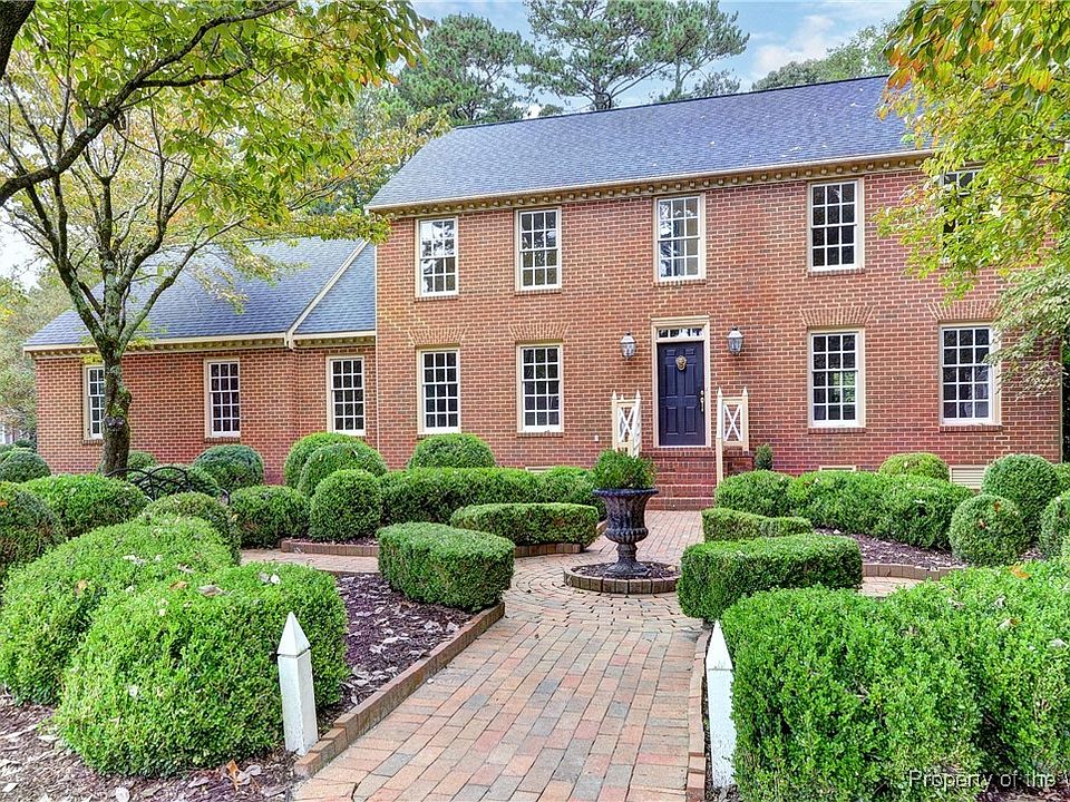 1st image of 620 Fairfax Way