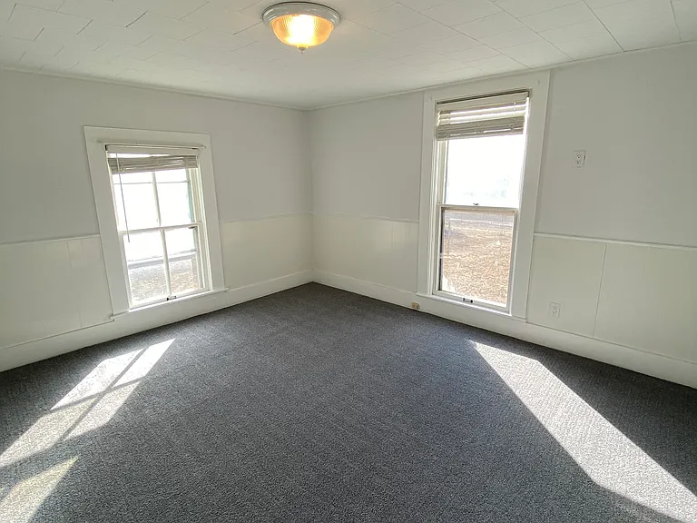 upstairs bedroom 4