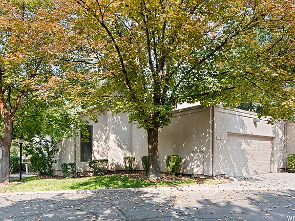 2nd image of 5771 S Park Pl E