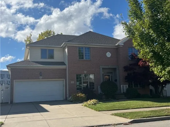 77 William Price Pkwy, Buffalo, NY 14214