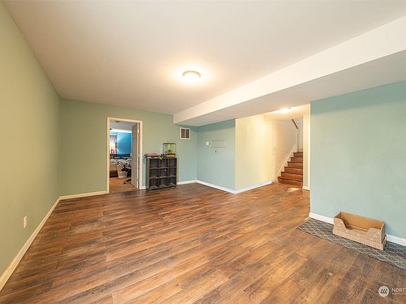 5th image of 20228 82nd Avenue Ct E