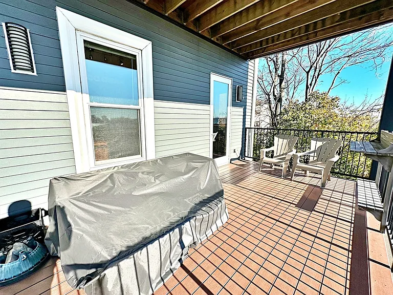 227 Webster St #1 — Photo 16