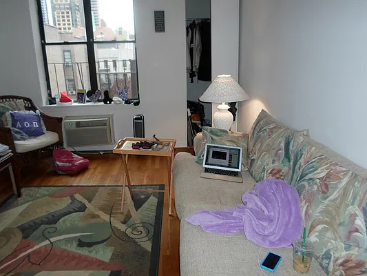 Rented by Sky Management | media 77