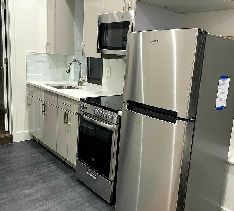 1st image of 91 Allen St APT 5