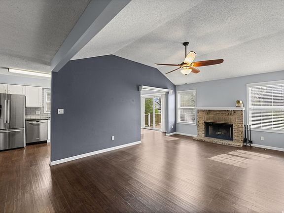 5th image of 2936 Fenwick Rd