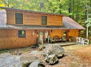 432 Buckberry Dr S, Sapphire, NC 28774
