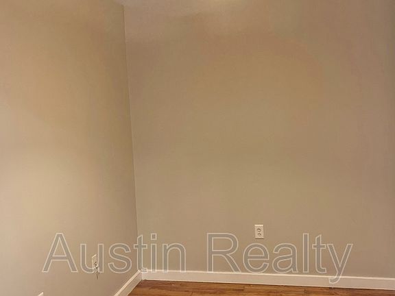5th image of 1520 Washington Ave APT 305