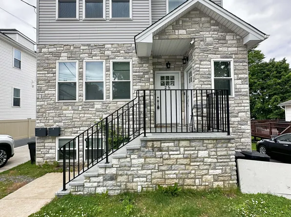 25 Knesel St #1F, Staten Island, NY 10309