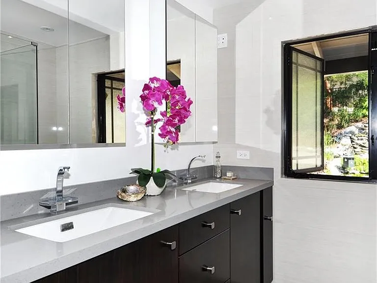 32732 Mediterranean Dr — Photo 16