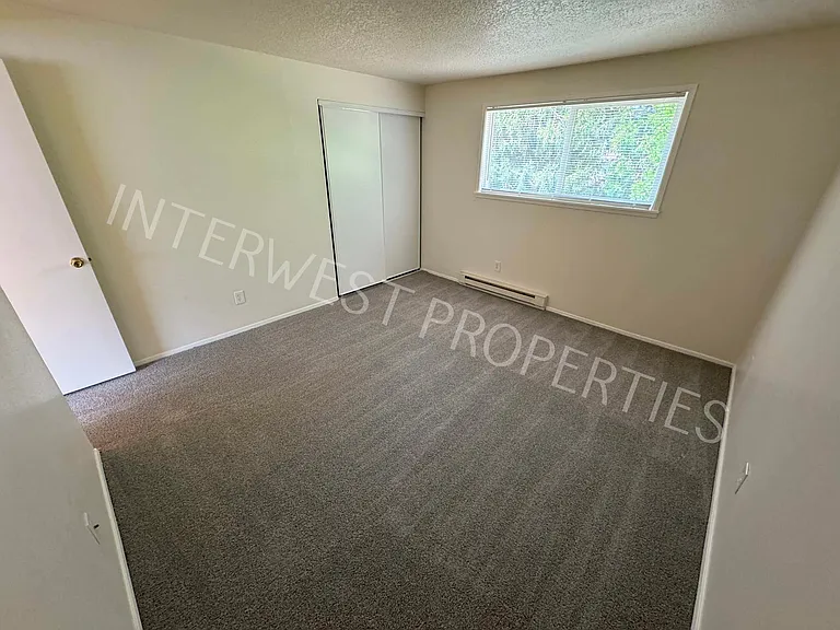 16705 NE Halsey St #106 — Photo 12