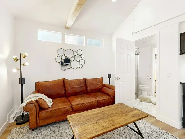 4200 W 59th St, Los Angeles, CA 90043