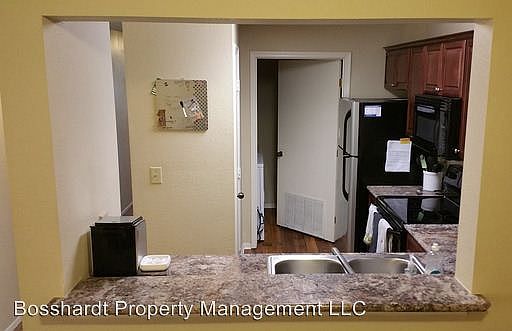 5th image of 3705 SW 27th St APT 521